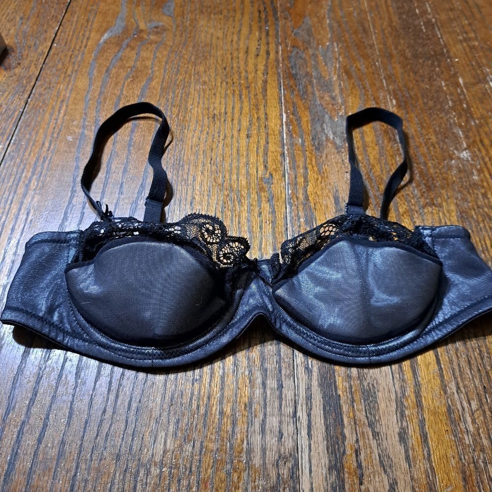 38B Fredericks of Hollywood Sexy Lacey Mesh Black Silver Push Up Bra
